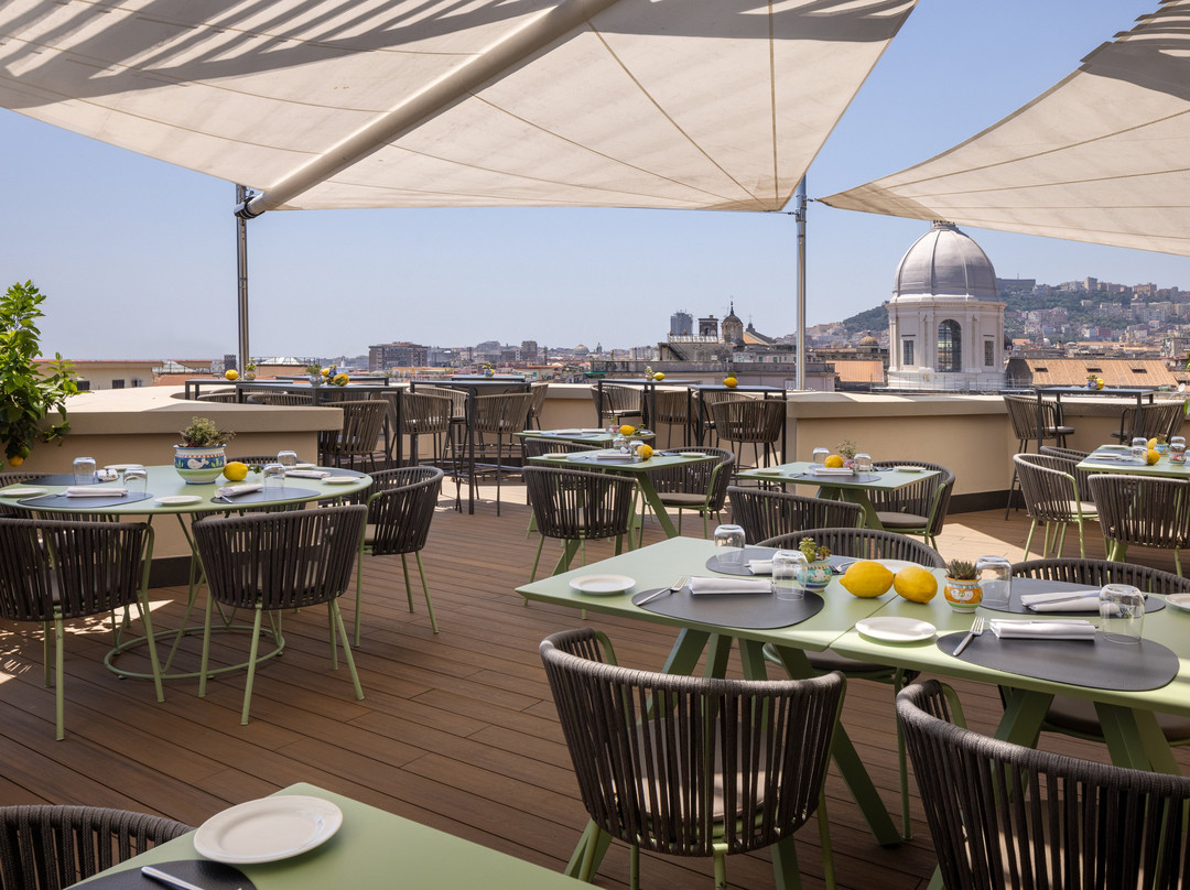 乌纳纳珀里酒店