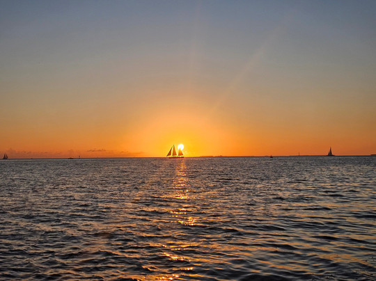 Cruisin’ Tikis KeyWest-基韦斯特必去景点