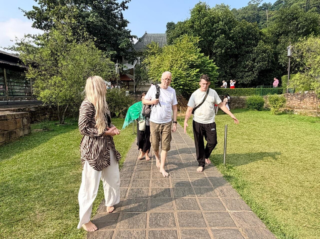 H.O.T Tourism-科伦坡必去景点