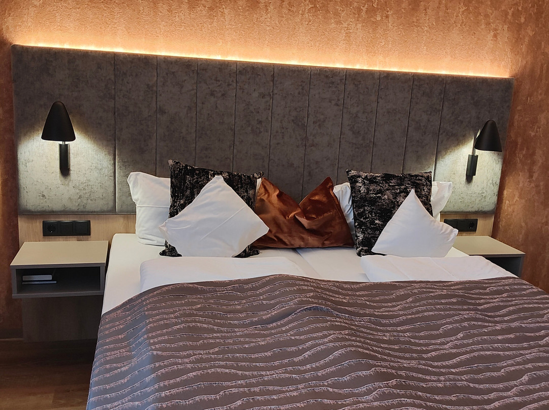 阿尔特米尔塔尔公园酒店主图