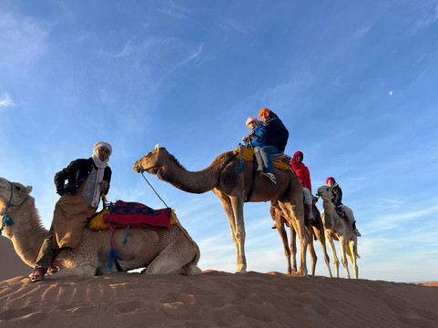 Desert Candles-迈哈米德必去景点
