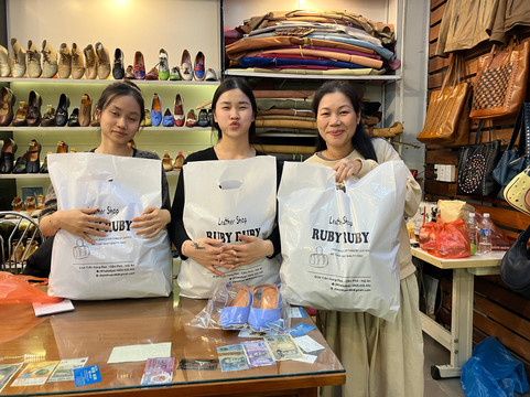 Ruby ruby leather shop