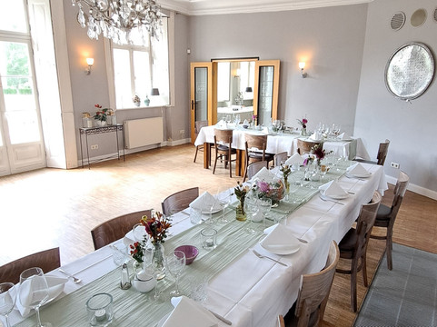 佐尔豪斯酒店主图