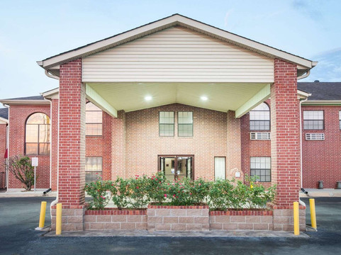 怀特霍尔速8酒店主图