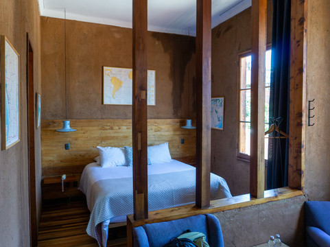 野生动物酒店主图