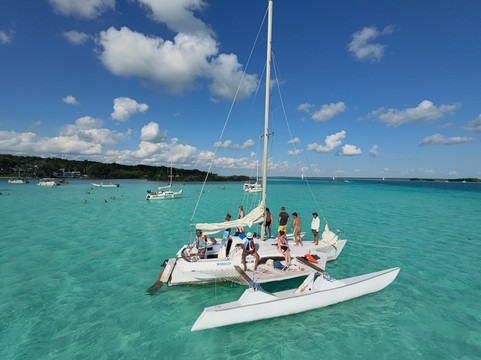 Veleando Ando Bacalar-Bacalar必去景点