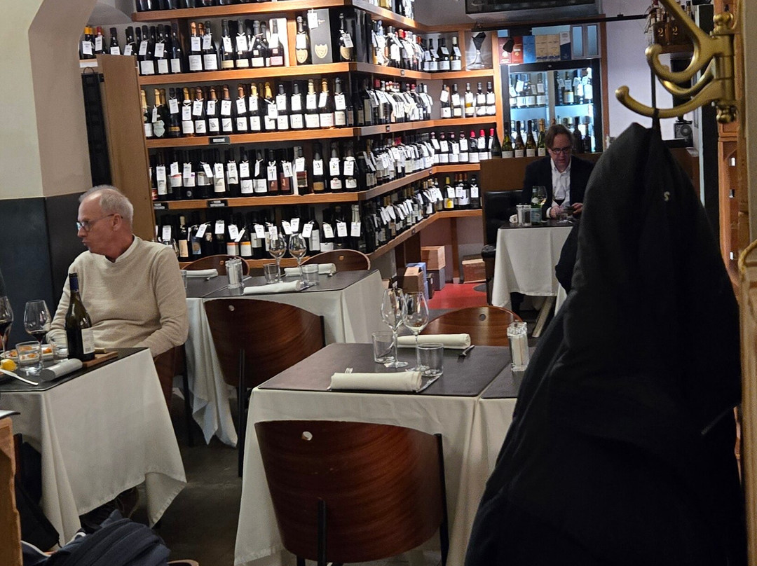 加巴尼酒店主图