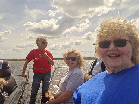 AirBoat Rides at Midway-Christmas必去景点