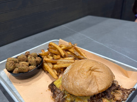 Ellie Lou's Brews & Bbq