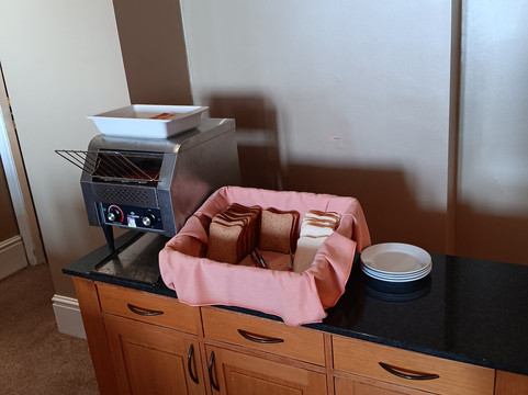 拉特兰酒店主图