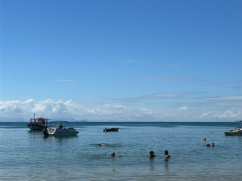 Ferradura Beach-布基亚斯必去景点