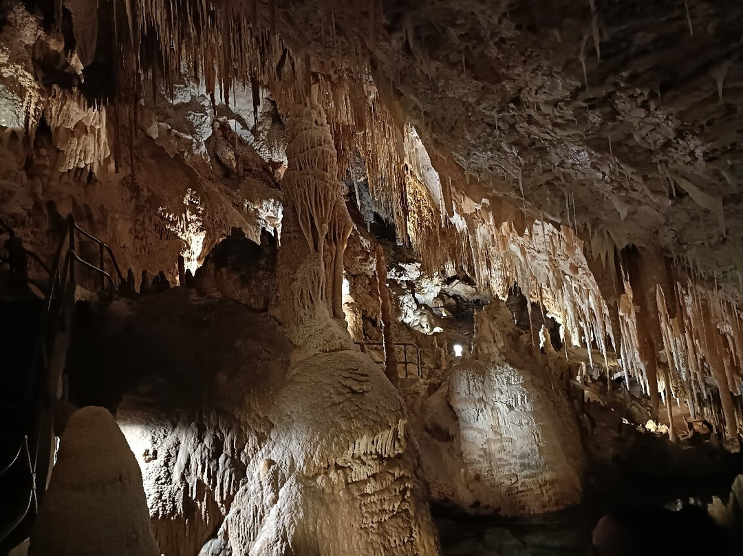 Crystal & Fantasy Caves-Hamilton Parish必去景点