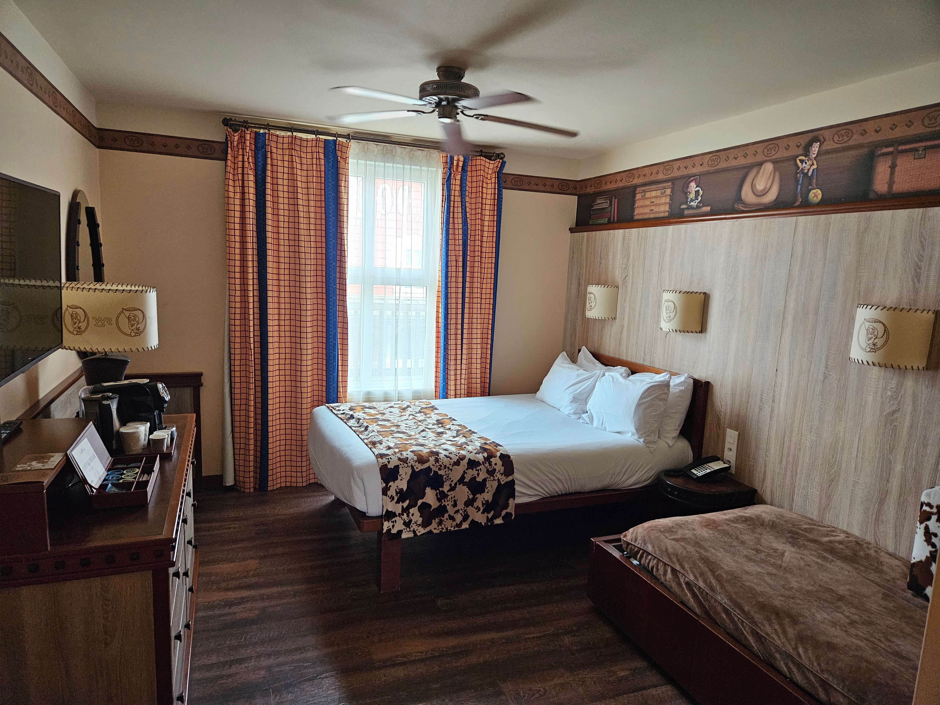 巴黎迪士尼夏延酒店©-客卧