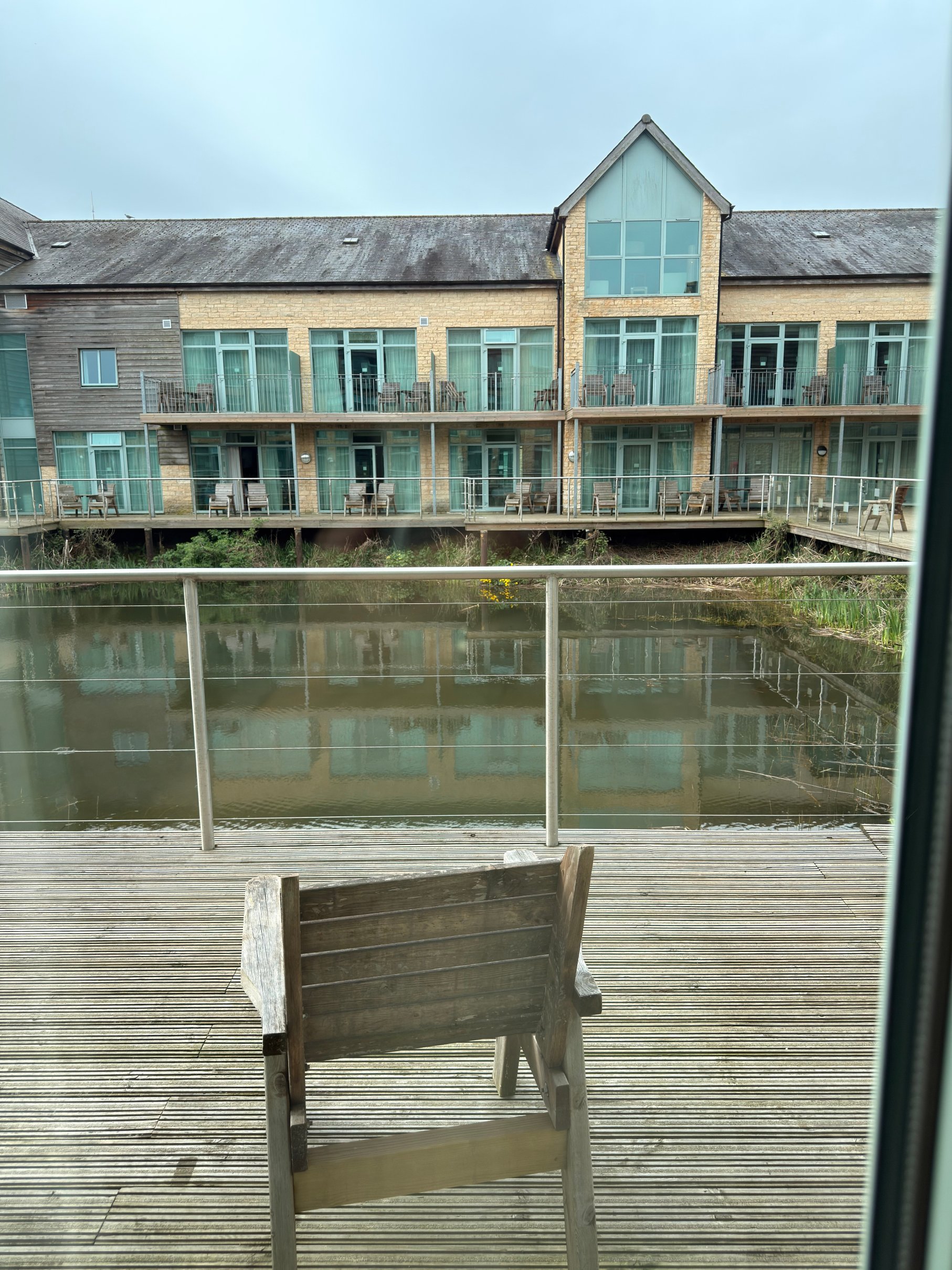 德威尔柯茨窝尔山水上乐园酒店-客卧