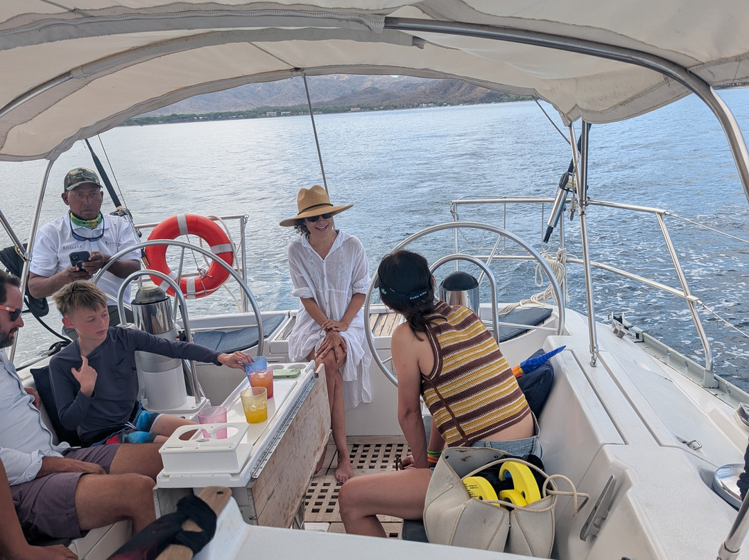 Serendipity Charters-Sailing Costa Rica-Playa Flamingo必去景点