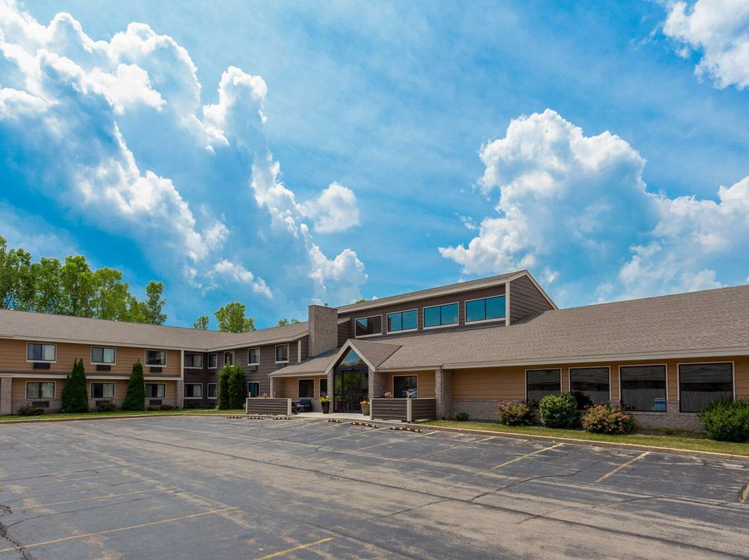 West Bend酒店住宿-AmericInn by Wyndham Hartford WI