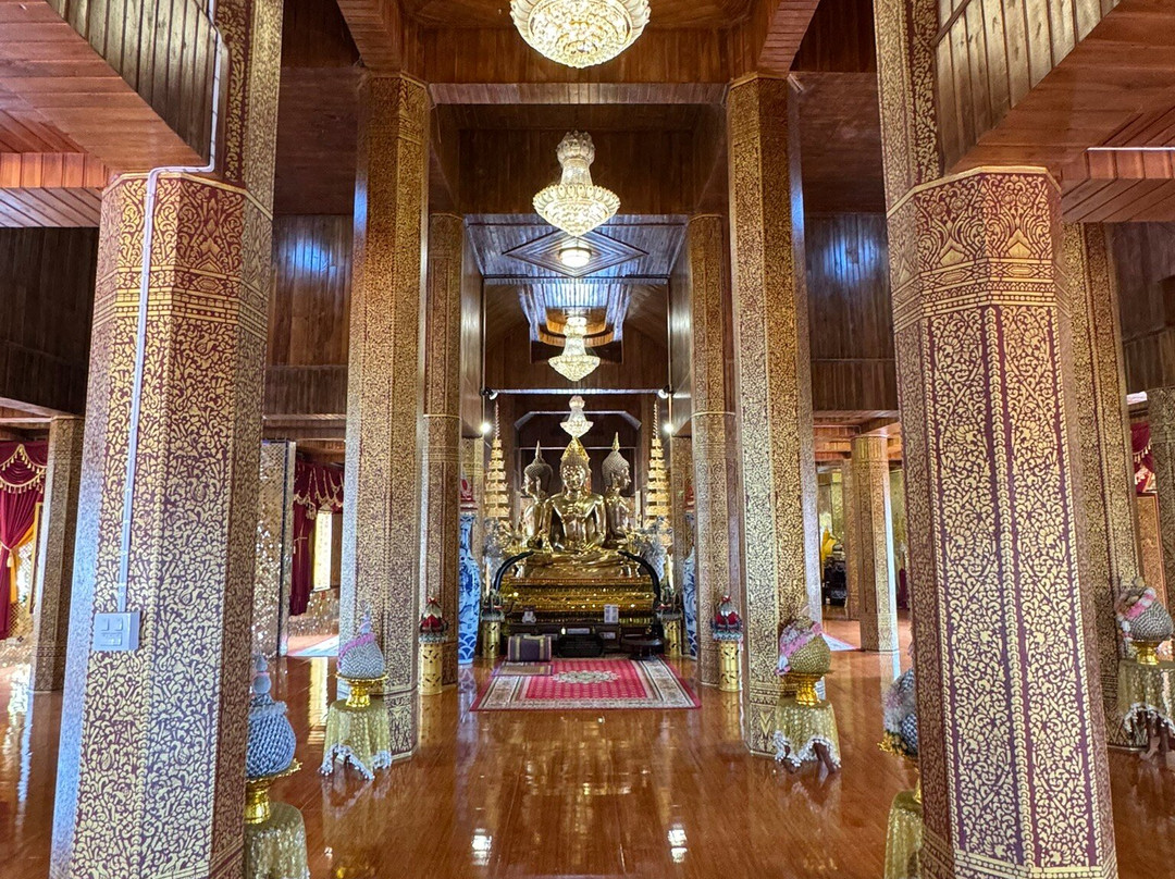 Wat Phiphat Mongkhon-童沙廉必去景点