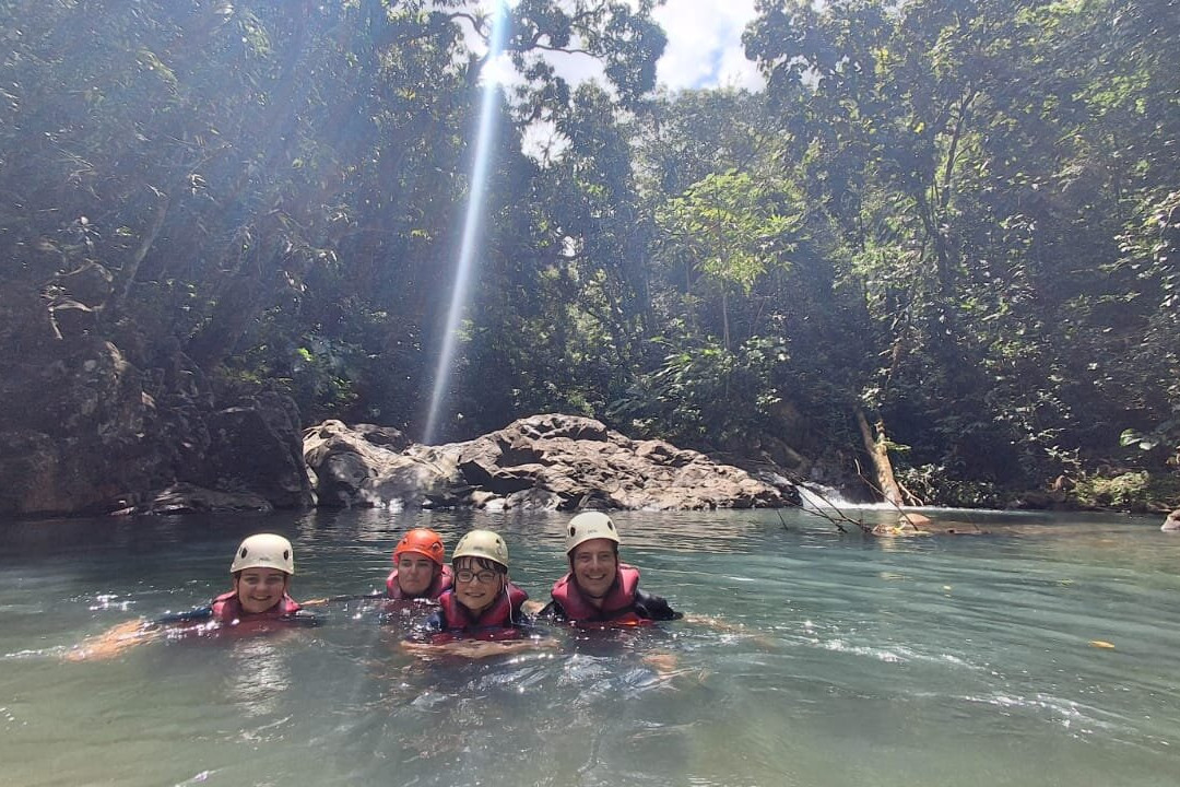 Yalodé Kayak Canyon Bain De Forêt-瓜德罗普岛必去景点
