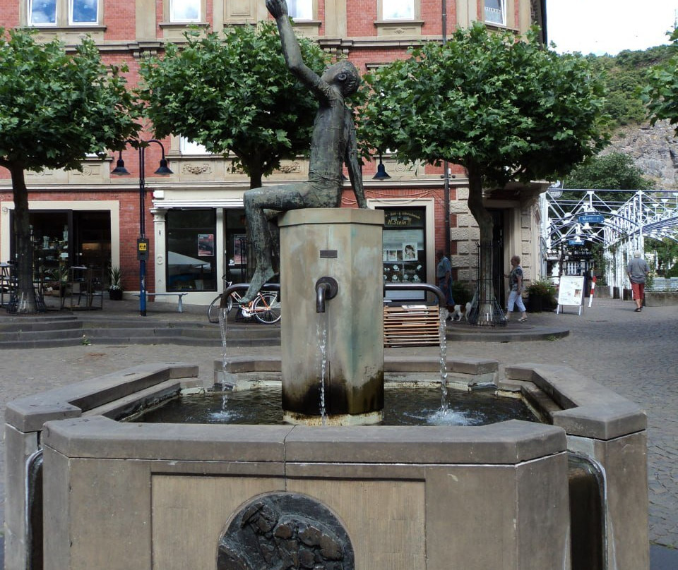 Brunnen Am Marktplatz-伊达尔-奥伯施泰因必去景点