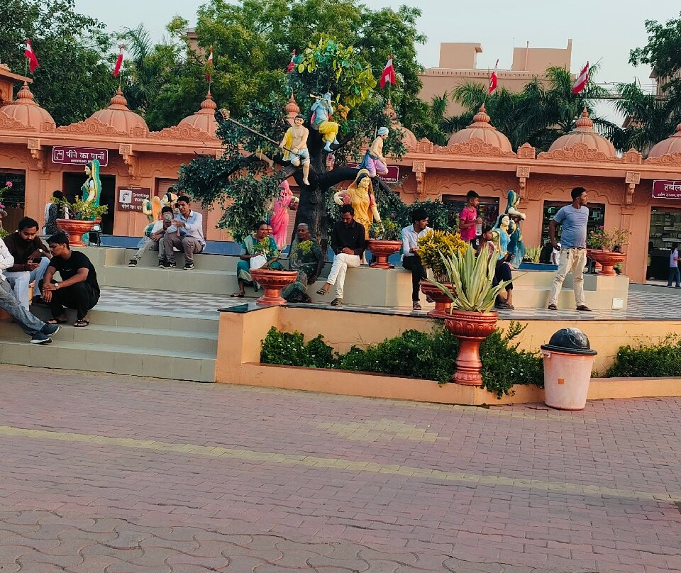 Nilkanth Dham Swaminarayan Temple-Poicha必去景点