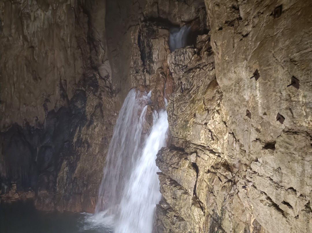 Grotte di Stiffe-San Demetrio ne' Vestini必去景点