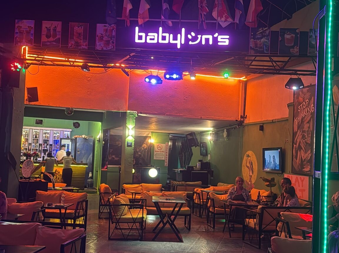 4ever Bar @ Babylons-居姆贝特必去景点