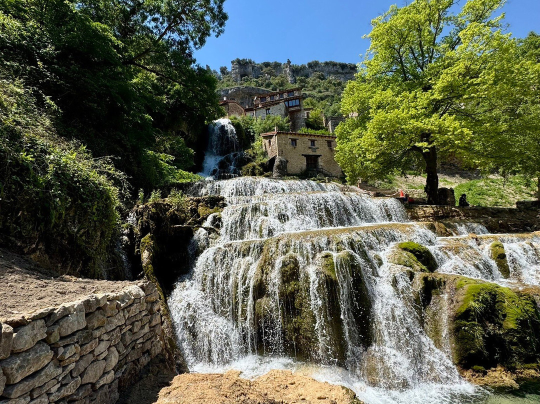 Cascada de Orbaneja-Orbaneja del Castillo必去景点