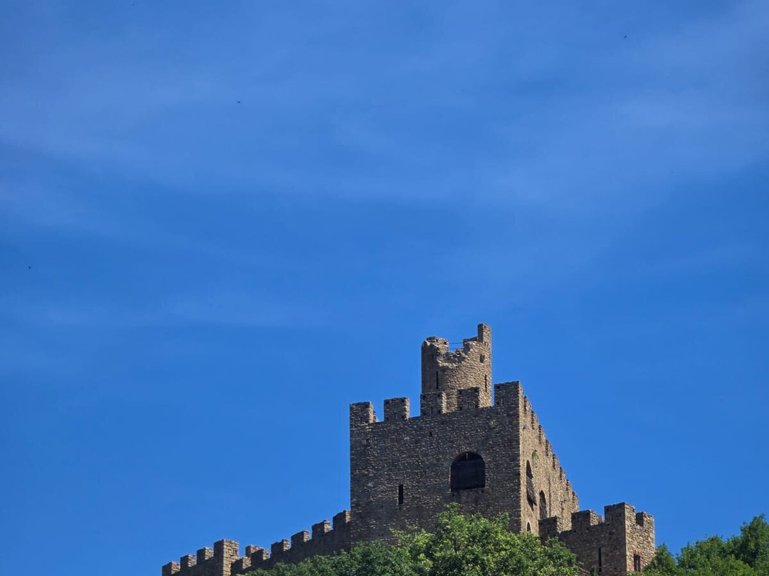 Requesens Castle-拉洪克拉必去景点