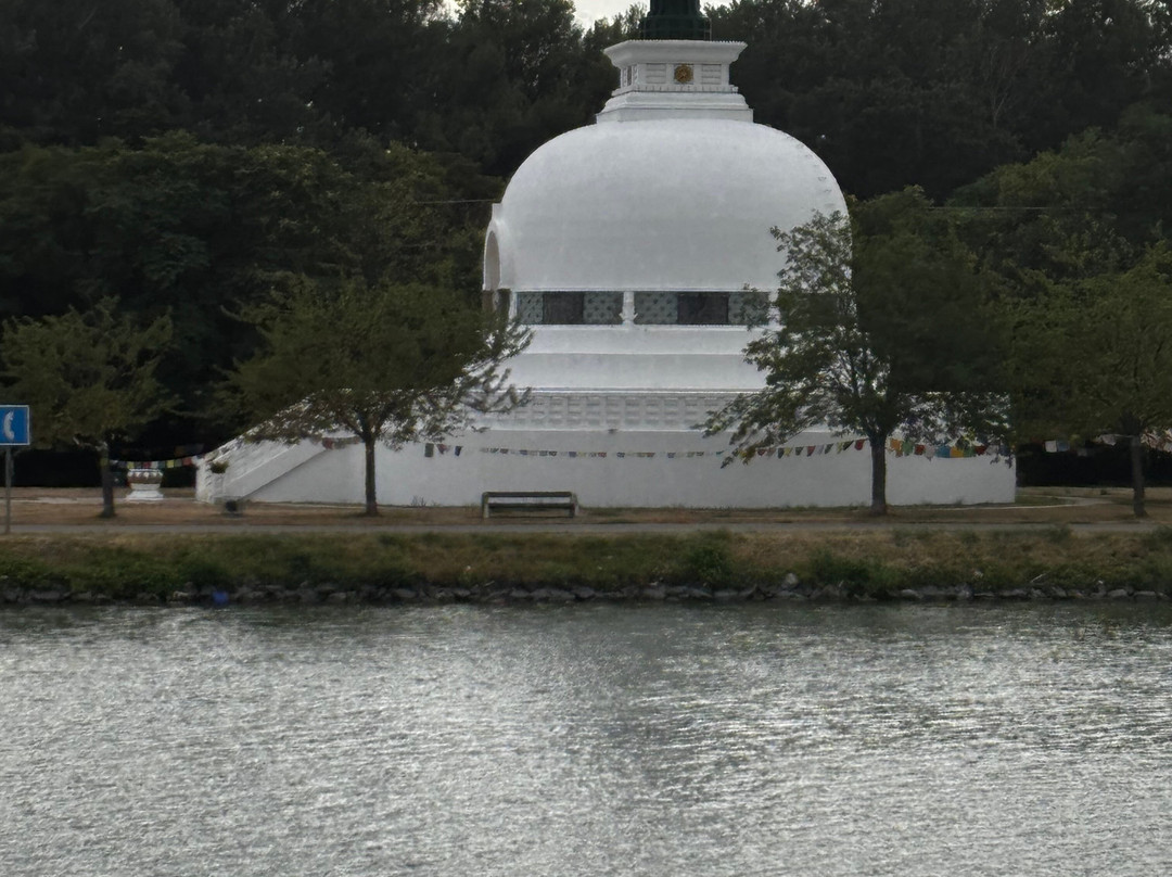 Vienna Peace Pagoda-维也纳必去景点
