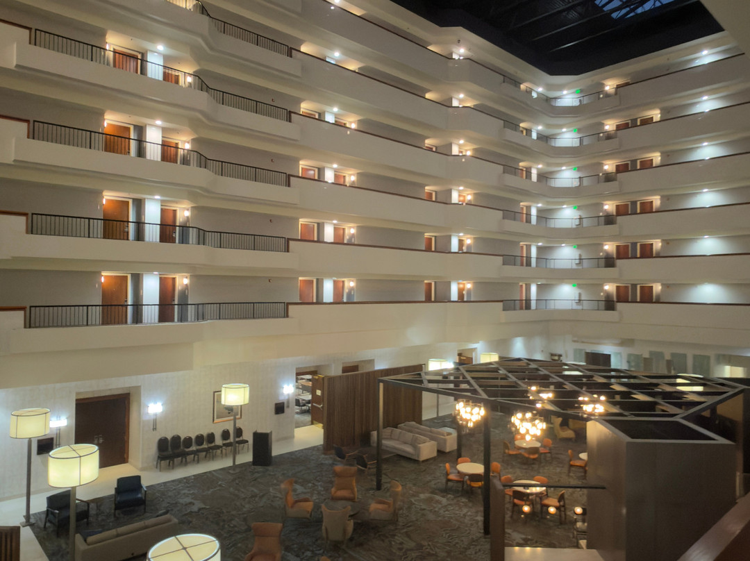 Holiday Inn 大学广场，草地滚球场主图