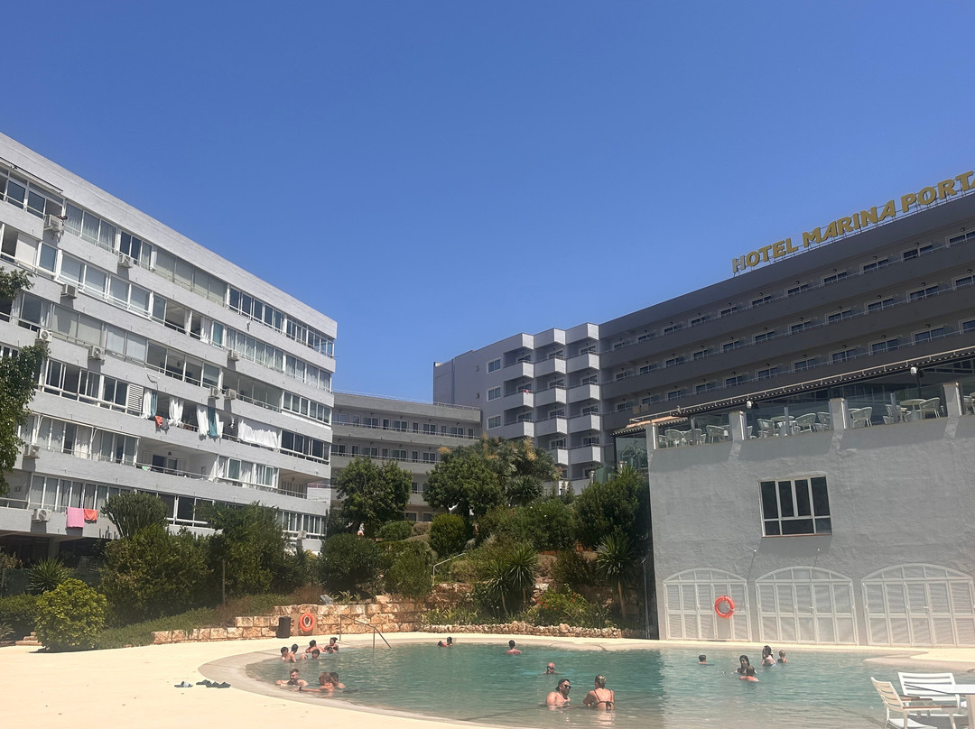 塞勒斯滨海门户酒店主图