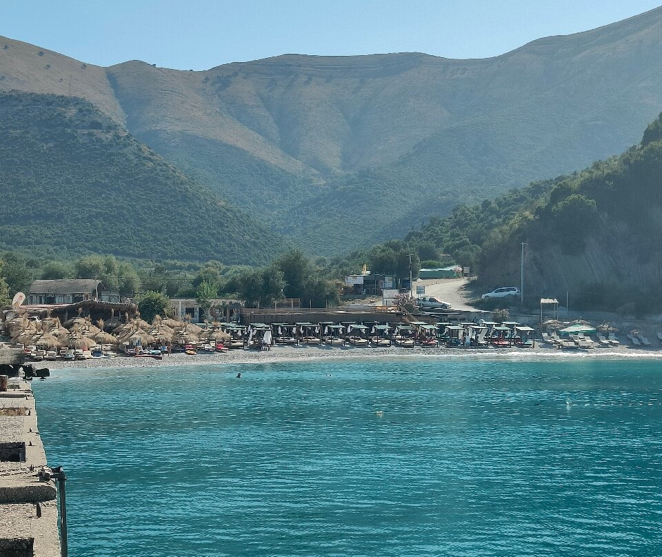 Buneci Beach-Piqeras必去景点