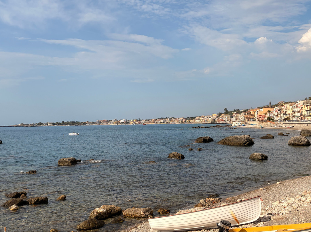 Spiaggia Libera-Giardini Naxos必去景点