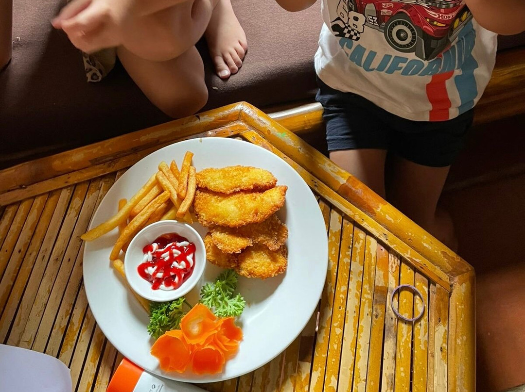 Cherry Babysitter Hoi An Da Nang-会安必去景点