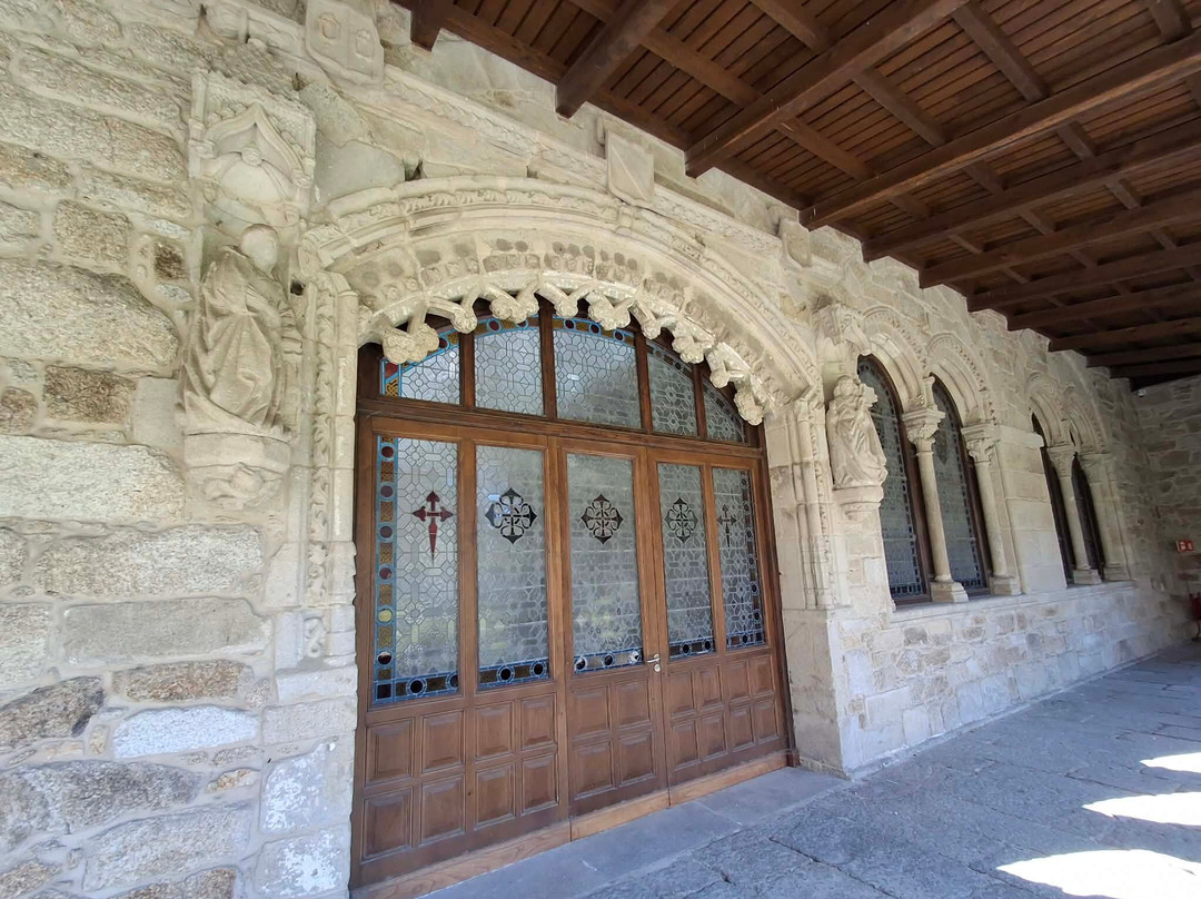 Claustro de San Francisco-奥伦塞省必去景点