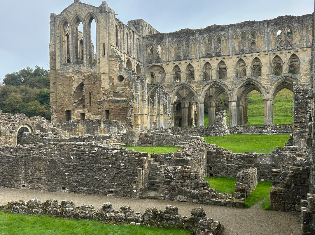 Rievaulx Abbey-赫尔姆斯利必去景点