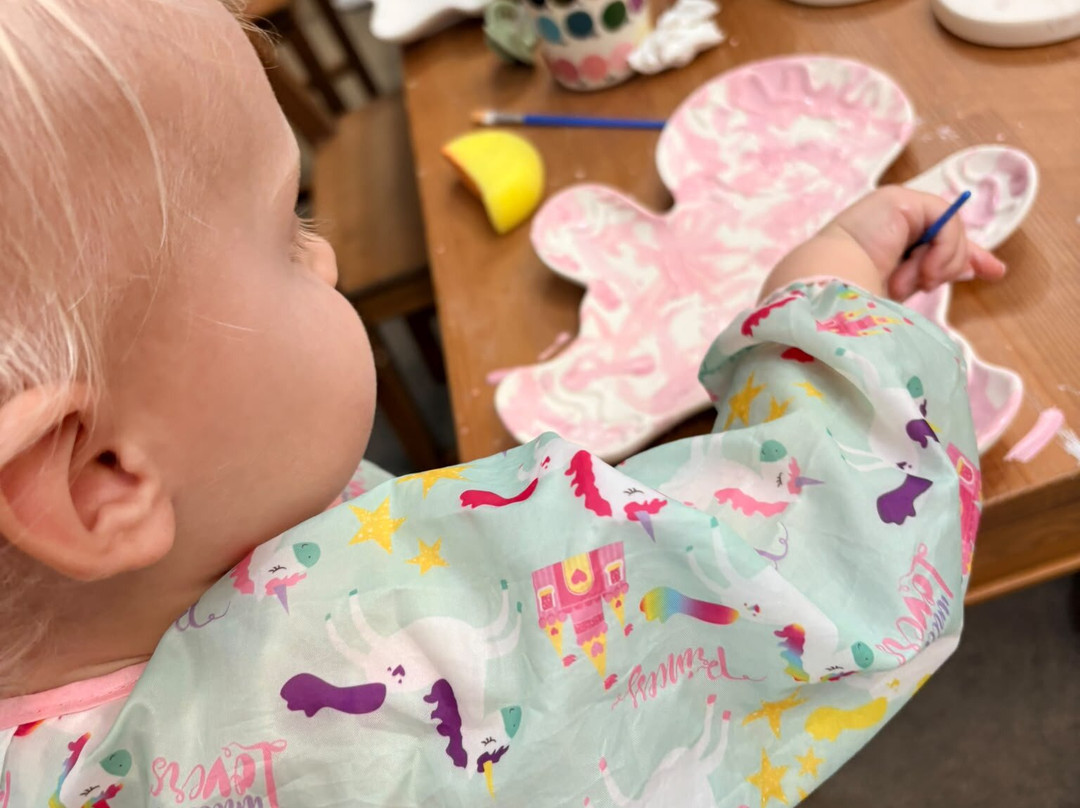 Mad Hatters Pottery Painting Iver-Iver必去景点