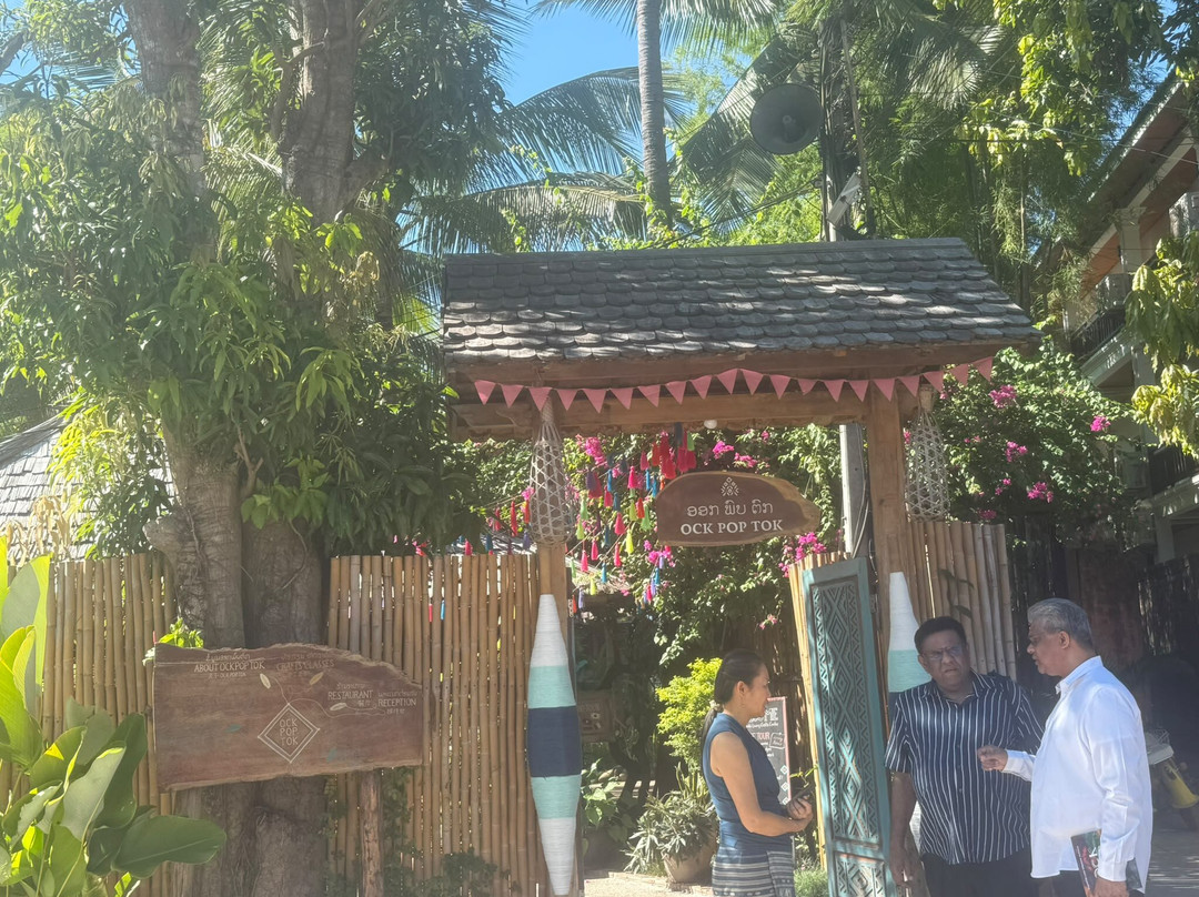 Ock Pop Tok Living Crafts Centre-琅勃拉邦必去景点