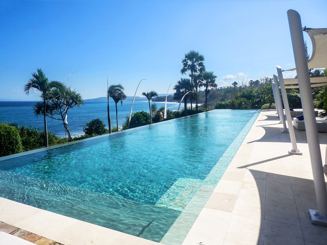 巴厘岛申雅塔别墅度假酒店主图