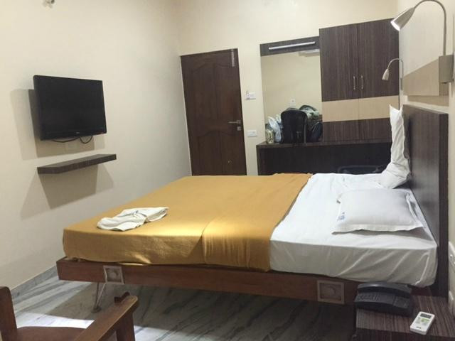 Hotel Madhuvan International