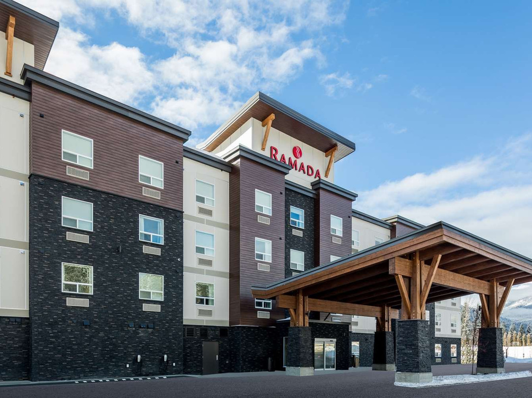 雷夫尔斯托克酒店住宿-Ramada by Wyndham Revelstoke
