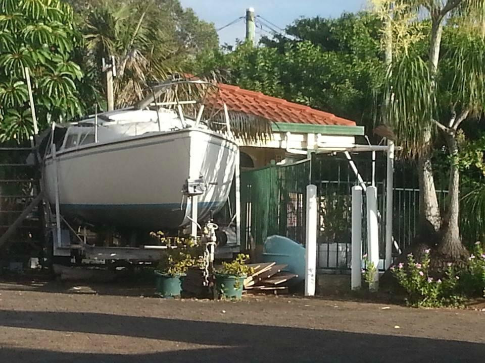 白灯笼汽车旅馆