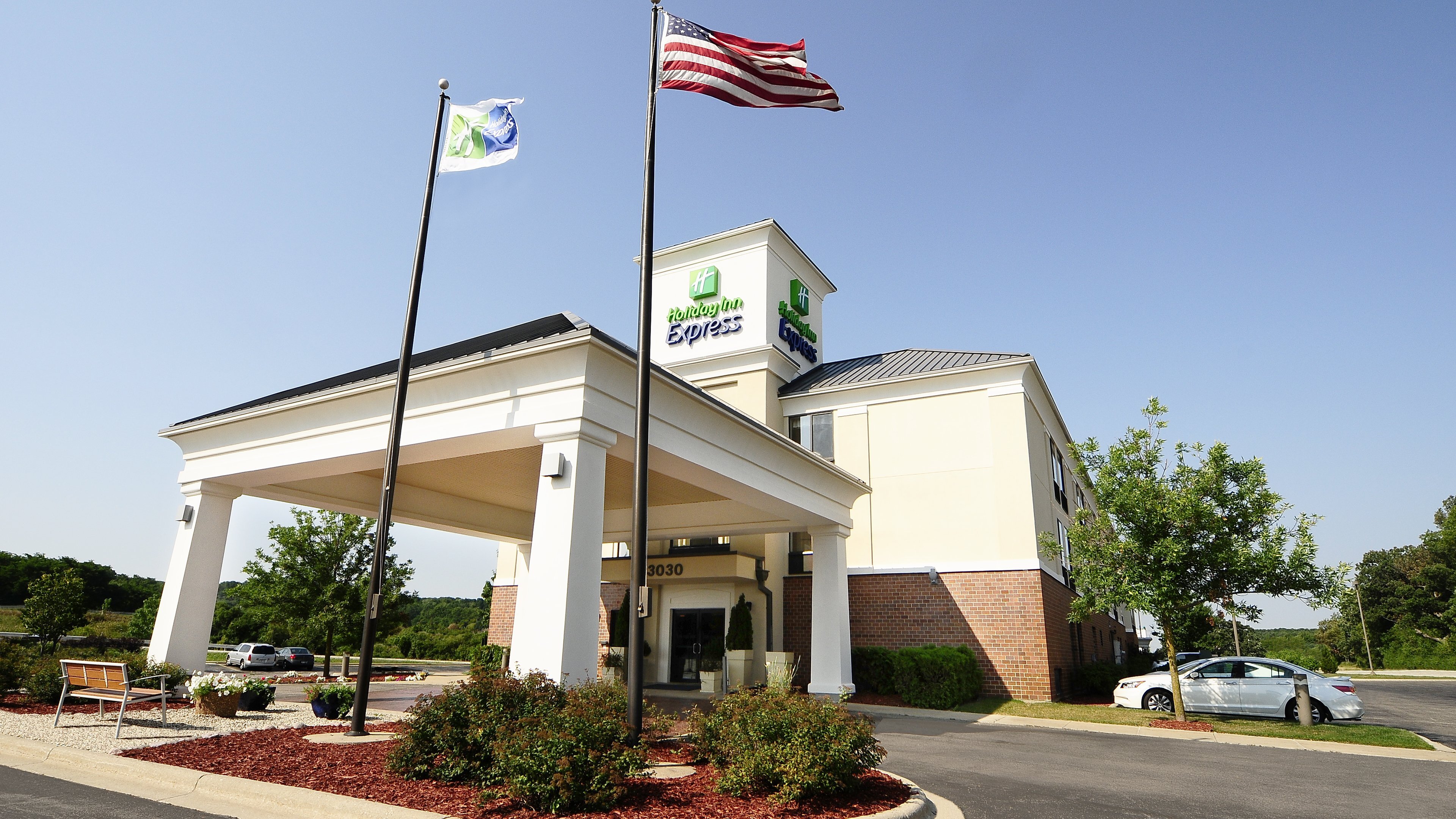 Holiday Inn Express & Suites Delafield By IHG-官方