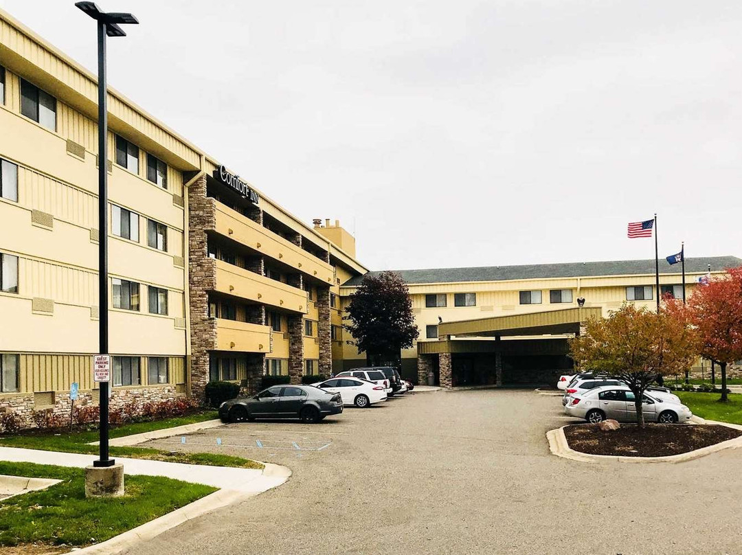 法明顿希尔斯酒店住宿-Comfort Inn