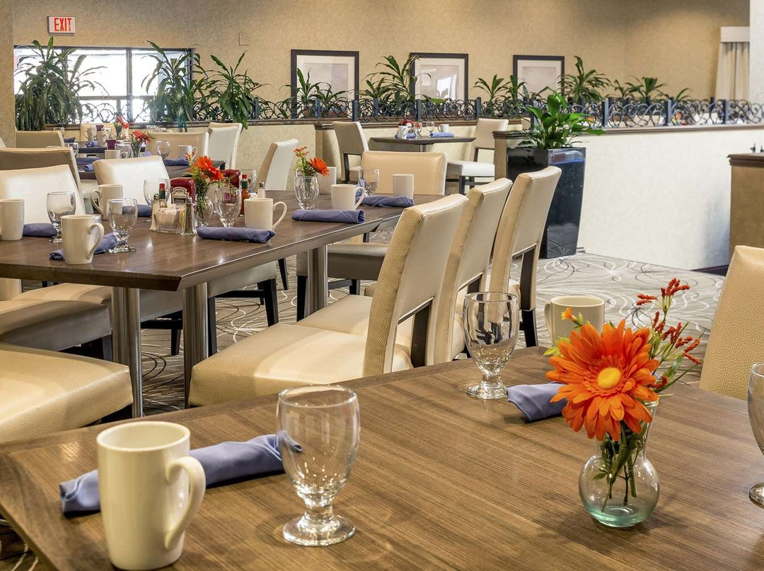 DoubleTree by Hilton Hotel Boston - Milford主图