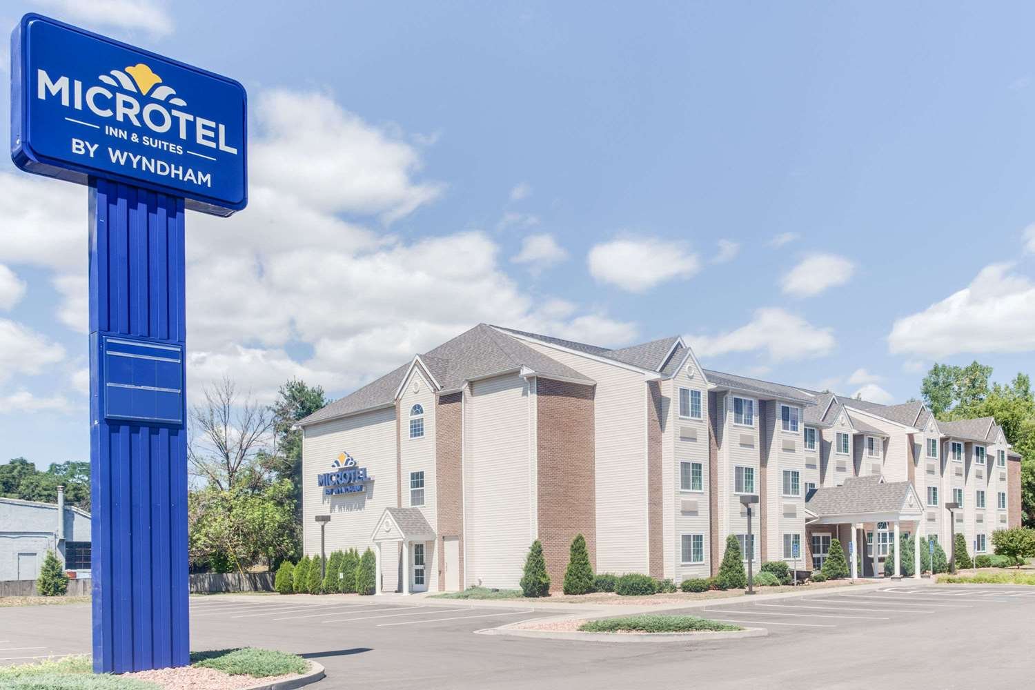 Microtel Inn & Suites by Wyndham Bath-官方
