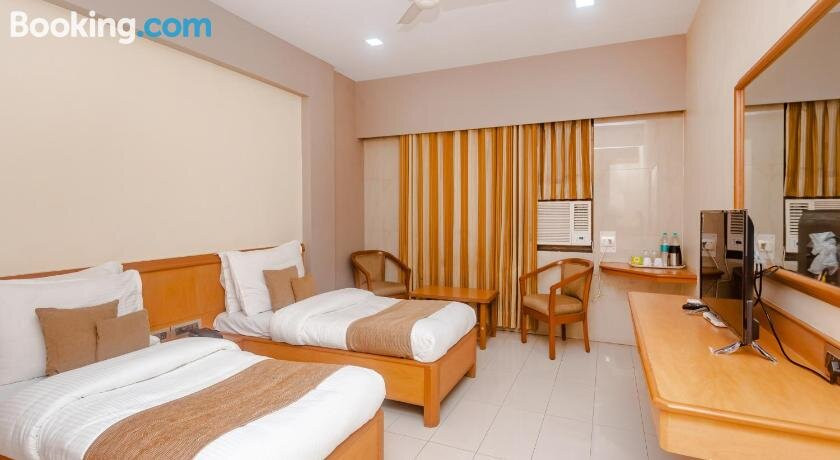 Tuliipstays - Hotel Ashok Bhiwandi