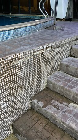 梅迪特温泉度假酒店主图