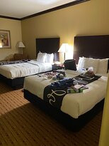 La Quinta Inn & Suites by Wyndham Ennis主图