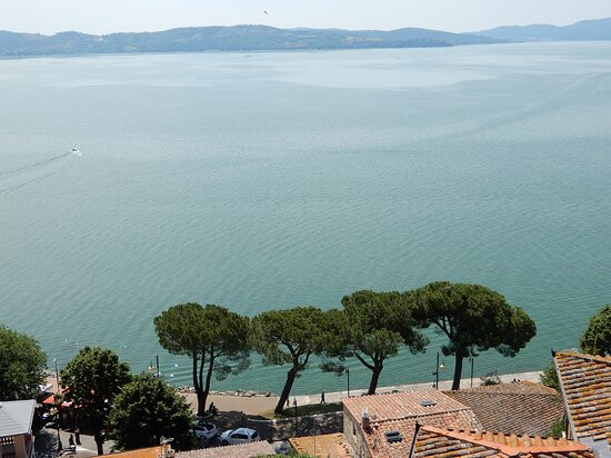 Passeggiata Lungolago-Passignano sul Trasimeno必去景点